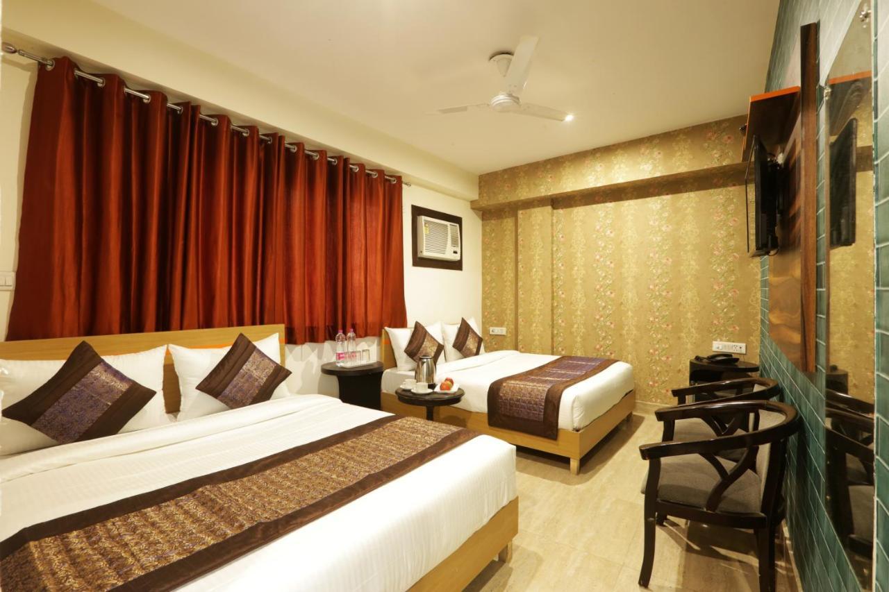Hotel Ark Wood At Airport Nowe Delhi Zewnętrze zdjęcie