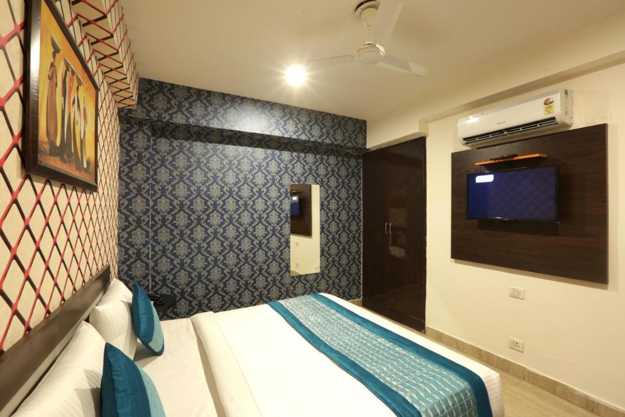 Hotel Ark Wood At Airport Nowe Delhi Zewnętrze zdjęcie