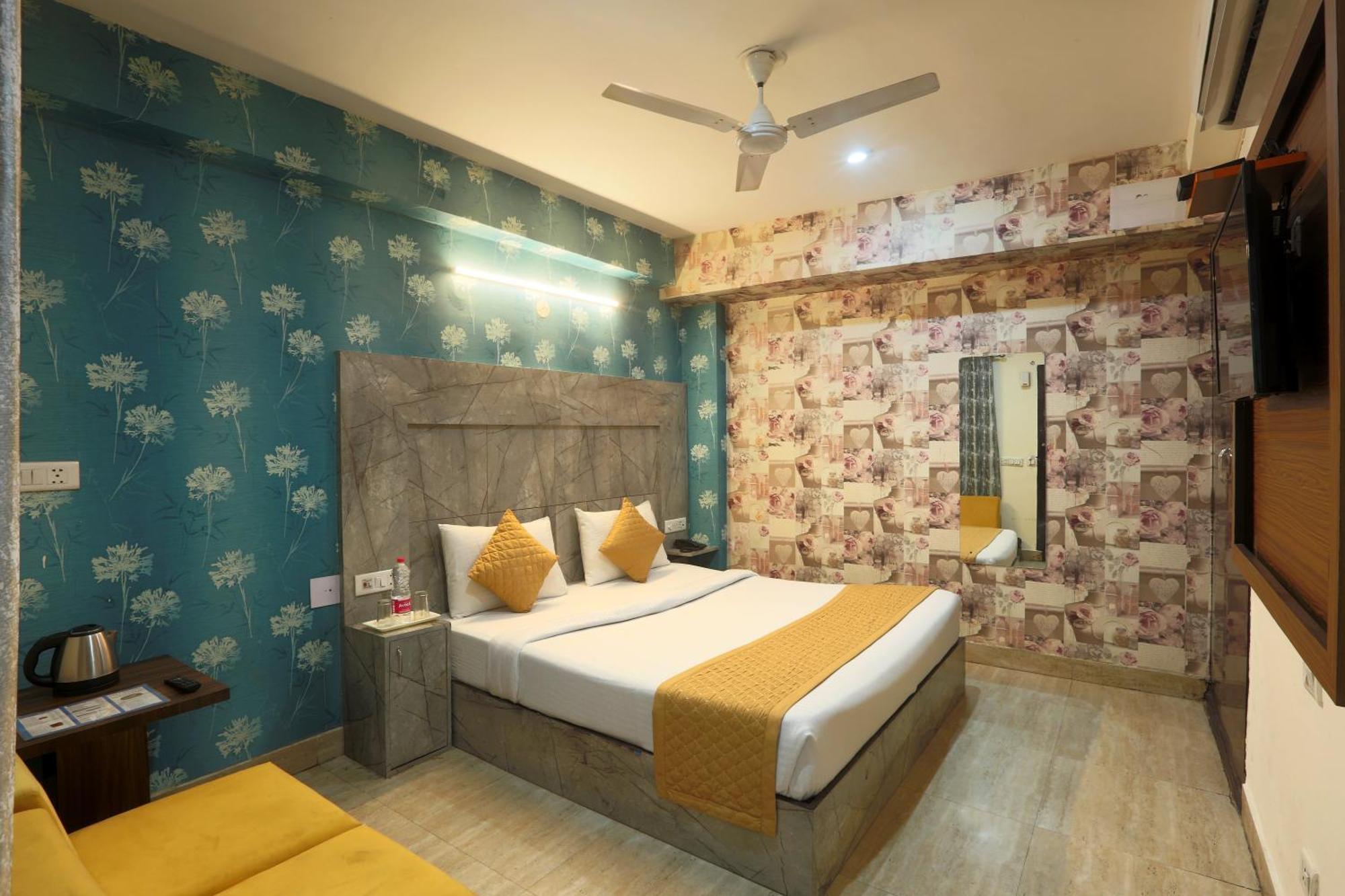Hotel Ark Wood At Airport Nowe Delhi Zewnętrze zdjęcie