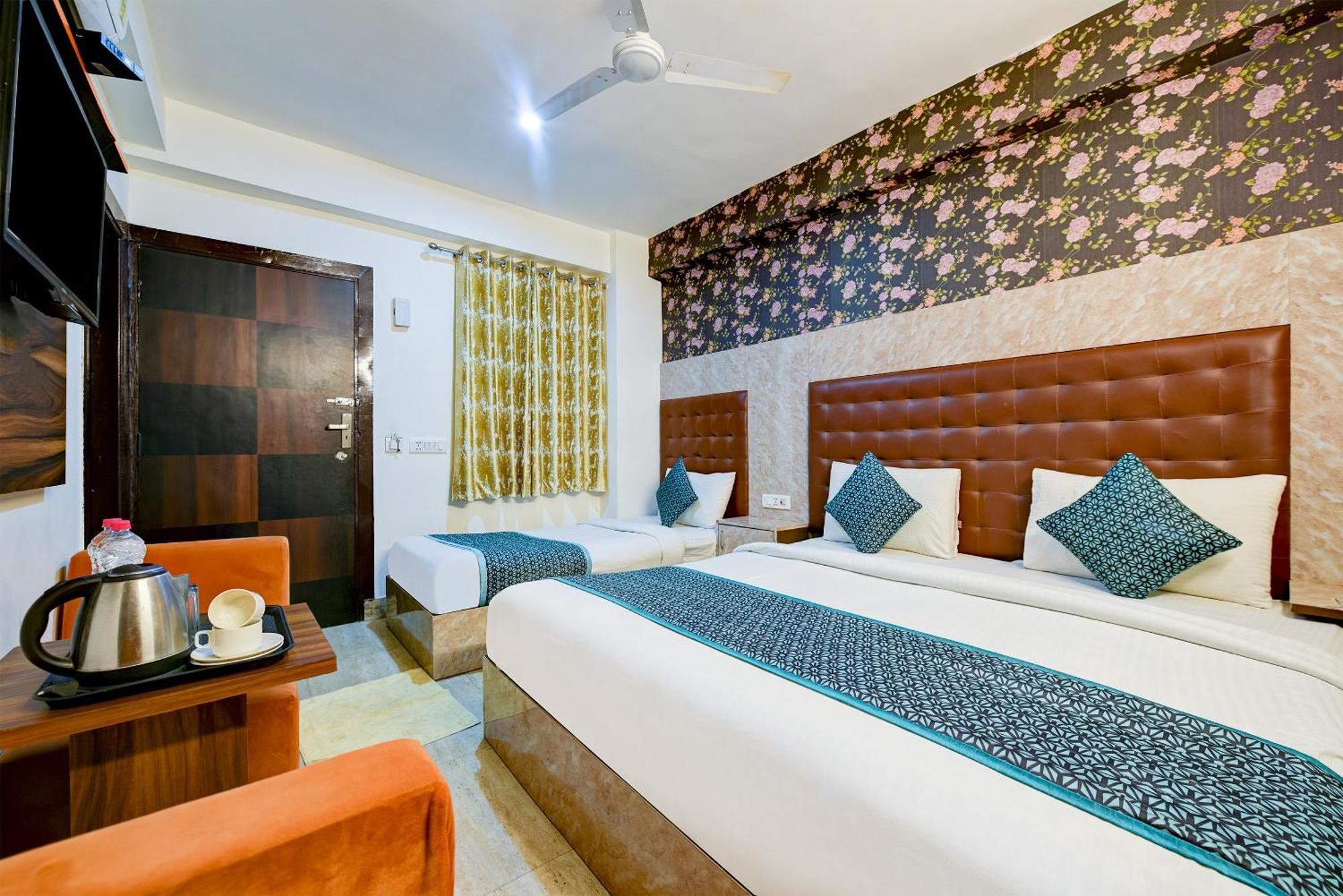 Hotel Ark Wood At Airport Nowe Delhi Zewnętrze zdjęcie