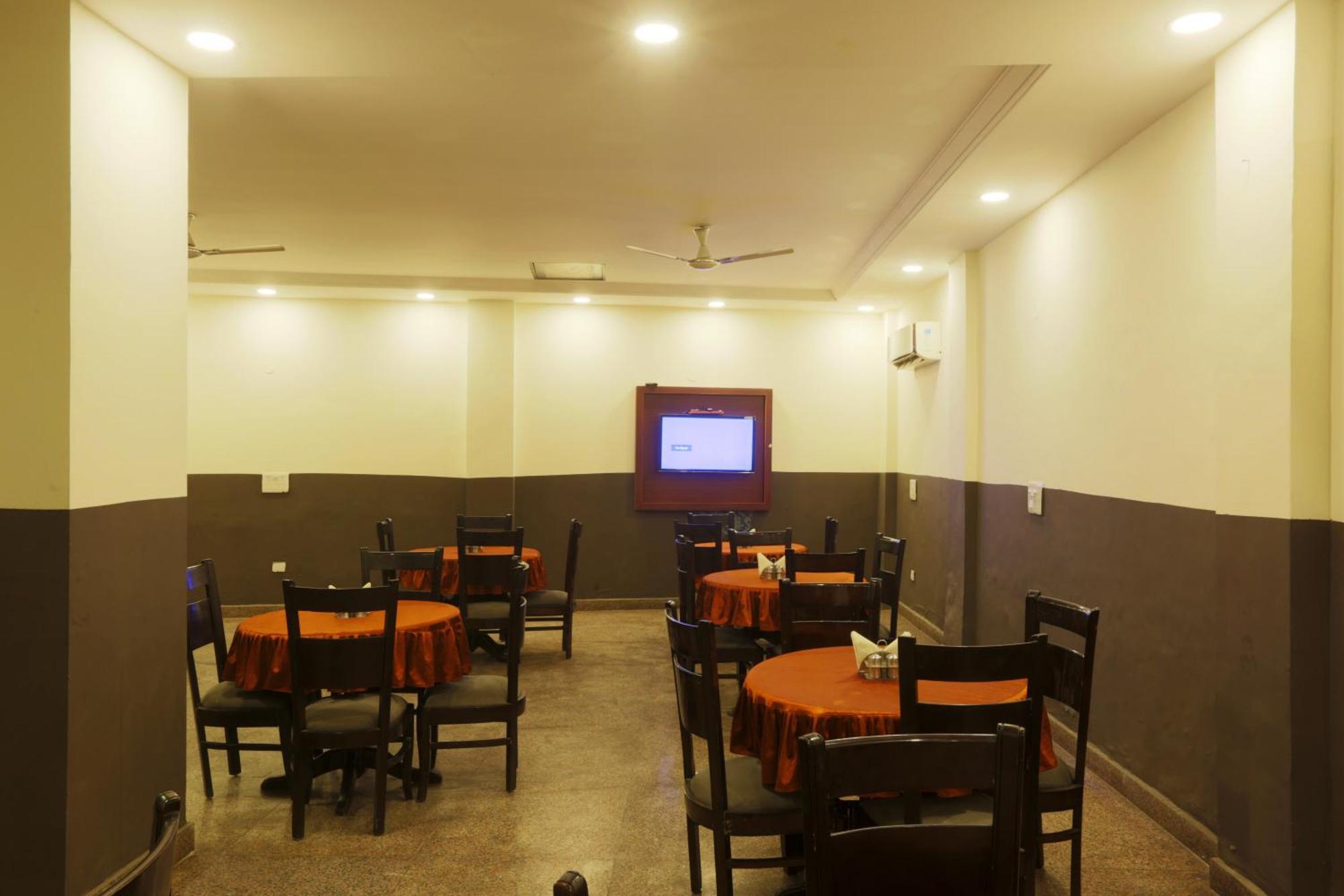 Hotel Ark Wood At Airport Nowe Delhi Zewnętrze zdjęcie