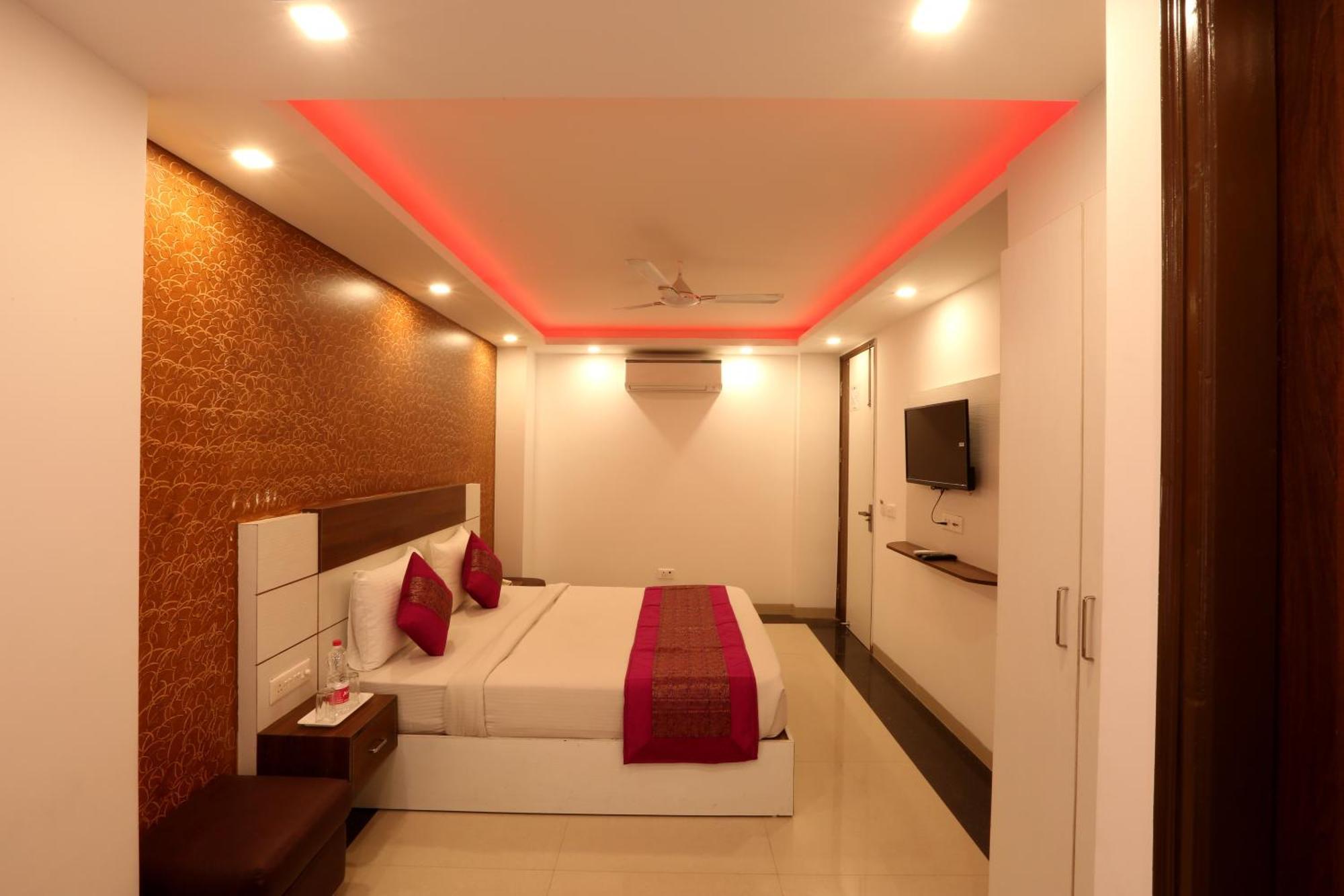 Hotel Ark Wood At Airport Nowe Delhi Zewnętrze zdjęcie